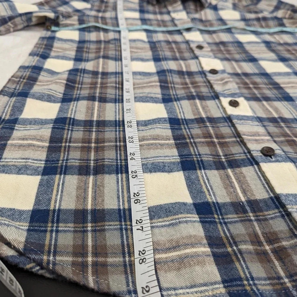 L.L. Bean Relaxed fit flannel blue, brown and cream size medium women's A13 - Picture 8 of 9